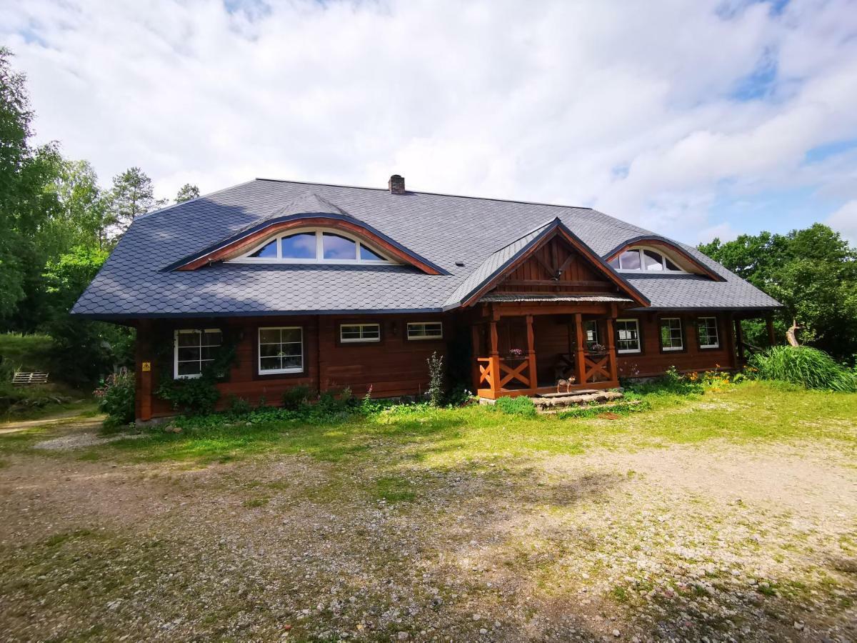 Vabalyne Hostal Vilkiskes Exterior foto